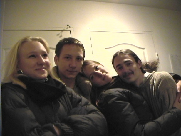 od lewej: Karolina, lasek, Gemma, jeszcze raz jaaa :P